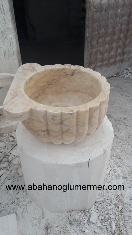 sarı renkli mermer kurna,hamam kurnası,banyo kurna modelleri,kurna ölçüleri : 45x25 cm kurnalar -037