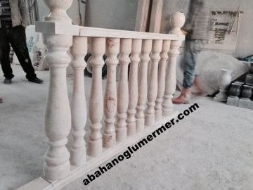 mermer sütun, mermer trabzan, mermer korkuluk, mermer balkon korkuluk, merdiven korkuluk ölçüleri 10x80 cm trabzan 001