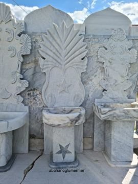 Mermer hayır çeşmesi