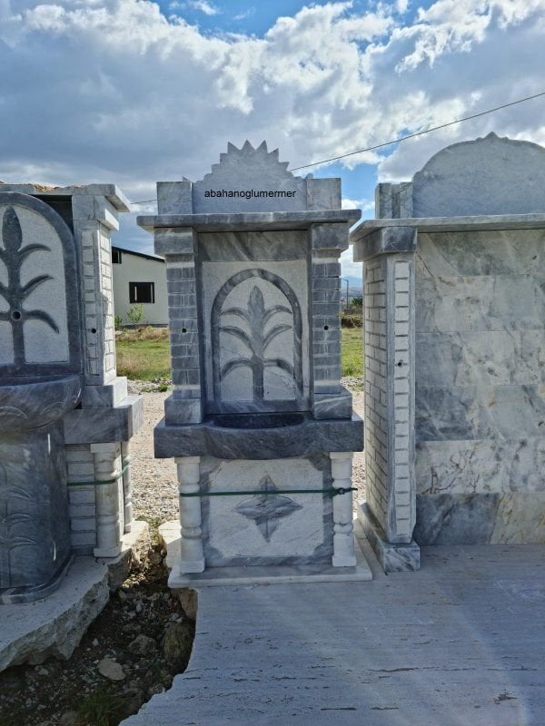 Mermer hayır çeşmesi