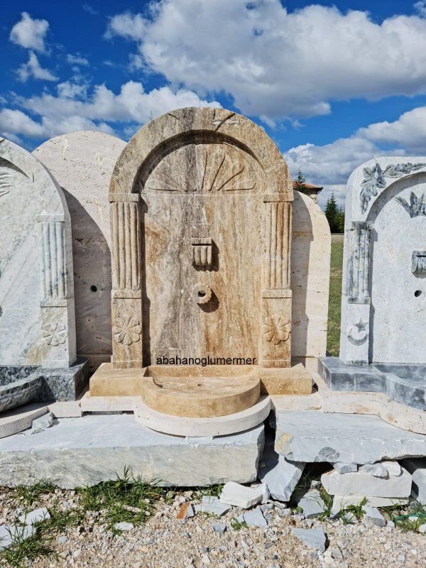 Mermer hayır çeşmesi