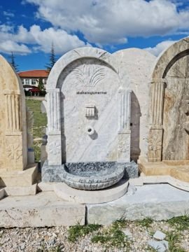 Mermer hayır çeşmesi