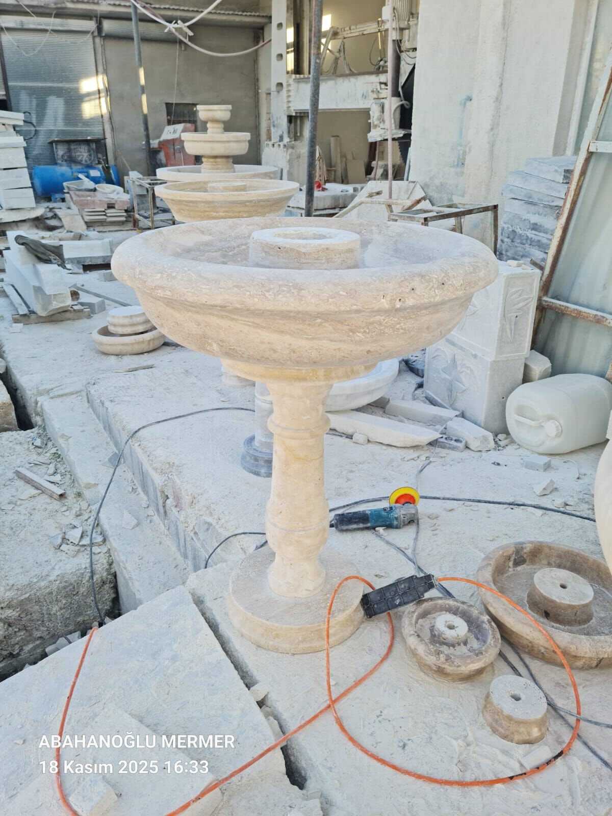 Mermer Süs Havuzu, Mermer Süs Havuzları, Mermer Fıskiye, Mermer Fıskiyeler, Mermer Havuz, Mermer Fıskiye Modelleri, Mermer Fıskiye Fiyatları, Bahçe Süs Havuzu, Bahçe Süs Havuzları, Bahçe Fıskiyesi, Bahçe Fıskiyeleri, Bahçe Şelalesi Mermer, Bahçe Havuzları